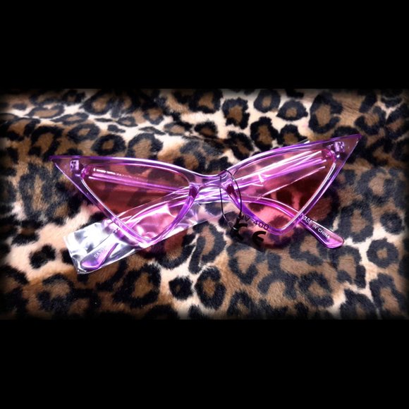 Retro Cat Eye 💜Purple🍇 Triangle Sunglasses NWT - Picture 1 of 5